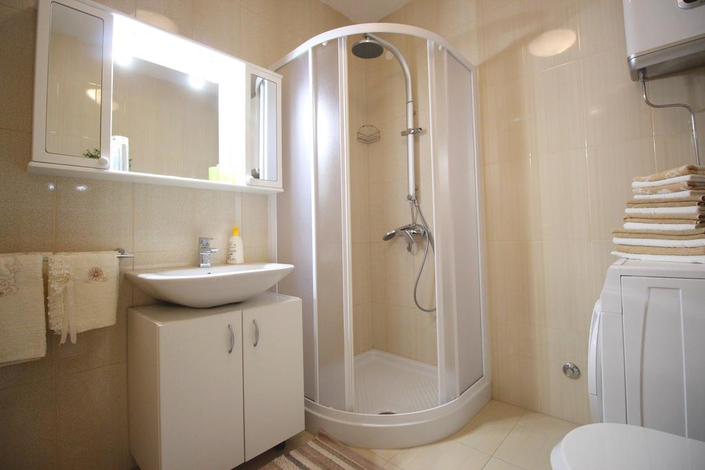 Apartment Brigite 로비니 외부 사진